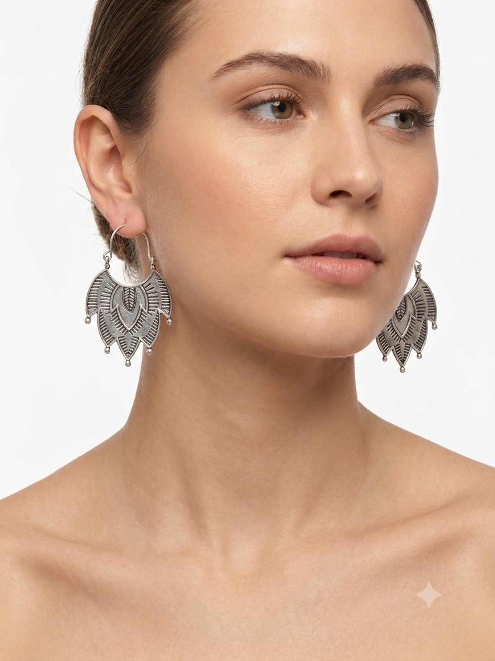 Anju New With Tags Silver Filigree Leaf Drop Earrings